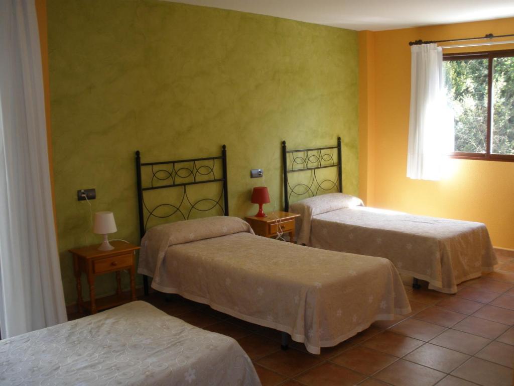 Hotel Restaurante Vinas Viejas Fuentes de Ayódar Habitación foto